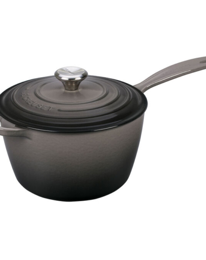 le-creuset-signature-saucepan-3-25-qt_5f89647e1c44e.jpeg